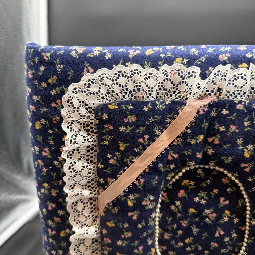 Vintage Puffy Fabric 80's Lace Floral Country Grannycore Photo Album Scrapbook